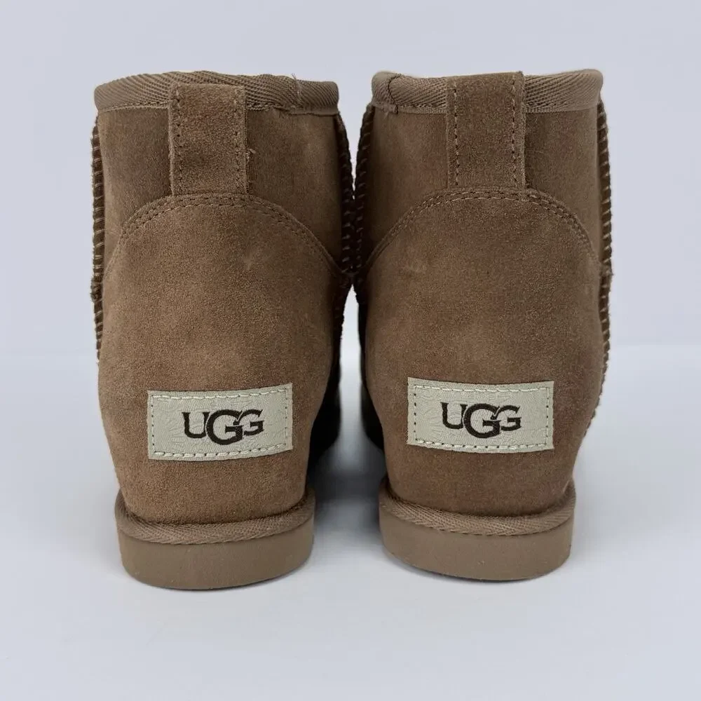 UGG Kids Classic Femme Mini Boots Taupe Slate Suede Size 13 New Without Box